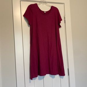 Great condition dark pink dress.